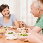 chăm sóc người già tại nhà