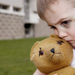 dấu hiệu nhận biết bệnh tự kỷ