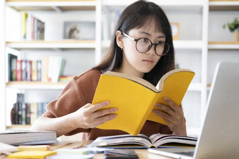 Tự học là thói quen của đa số học sinh giỏi 