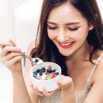 10-thuc-pham-giup-giam-nep-nhan